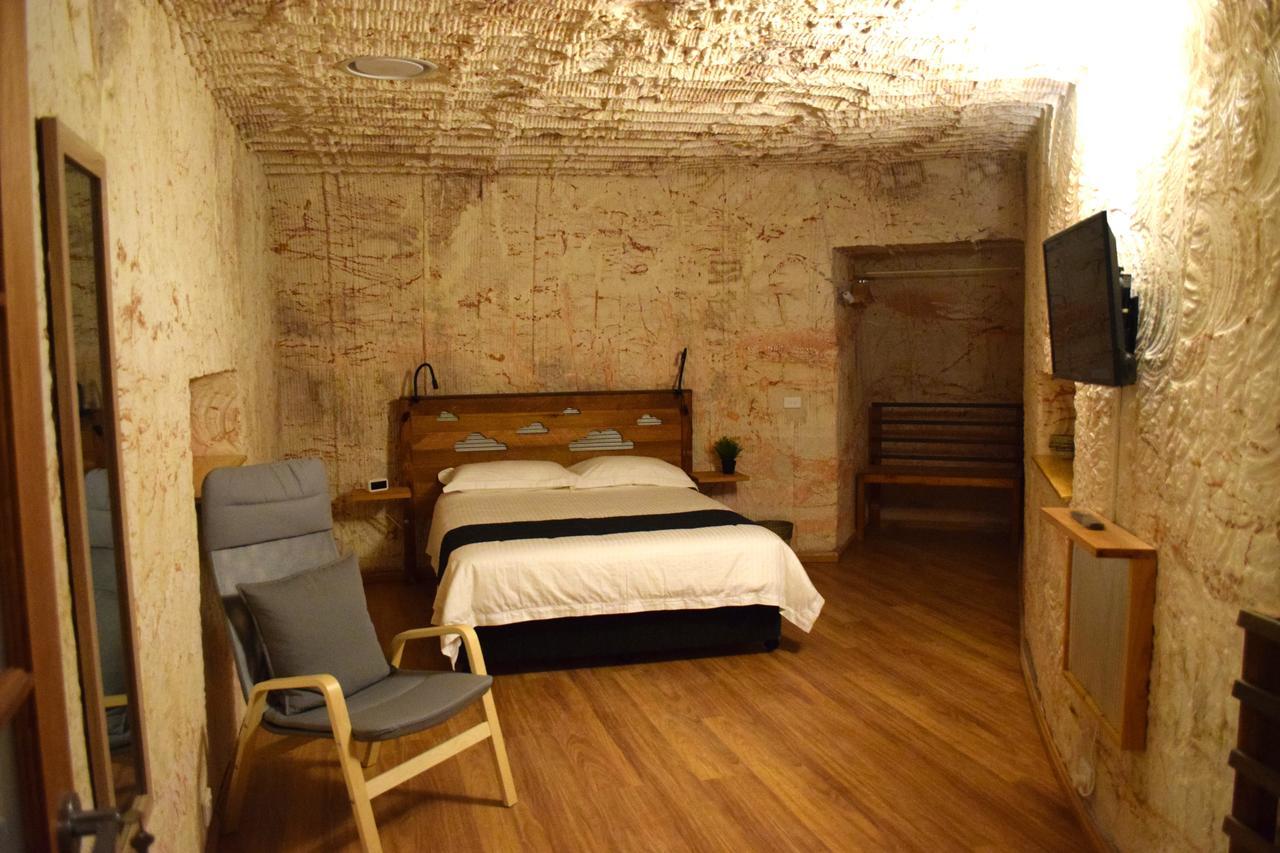 Dug Out B&B Coober Pedy Luaran gambar