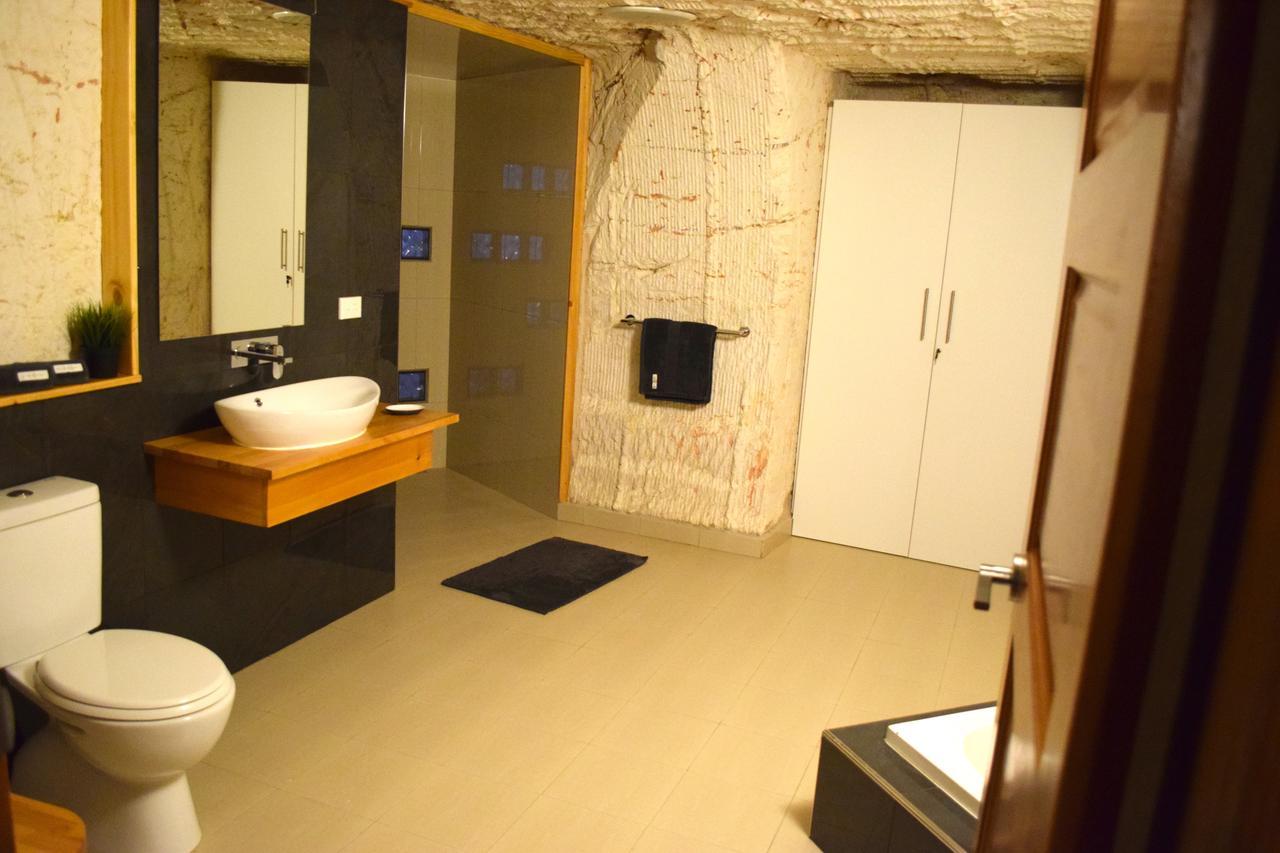 Dug Out B&B Coober Pedy Luaran gambar