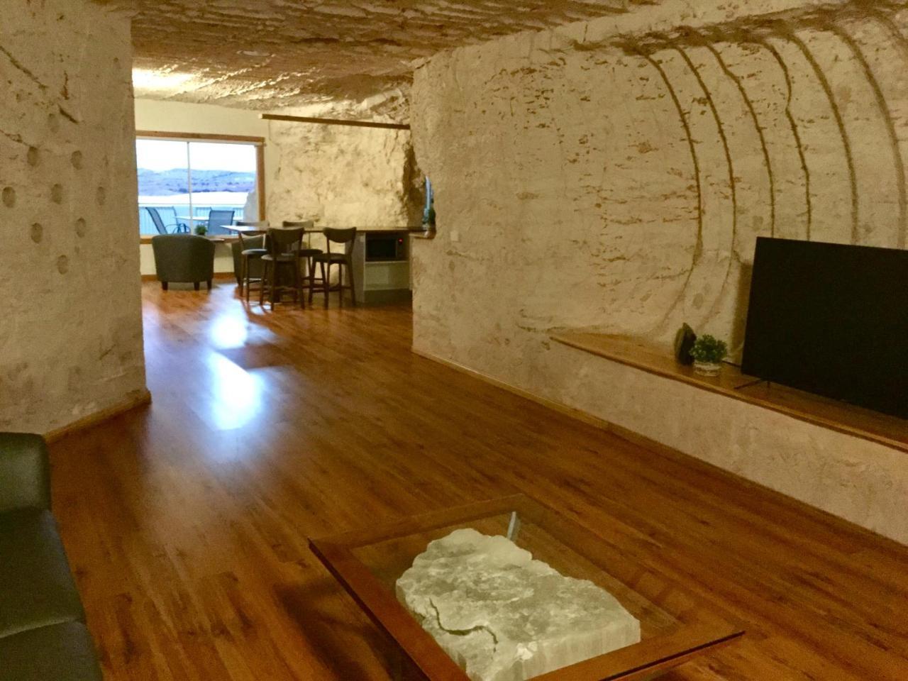 Dug Out B&B Coober Pedy Luaran gambar